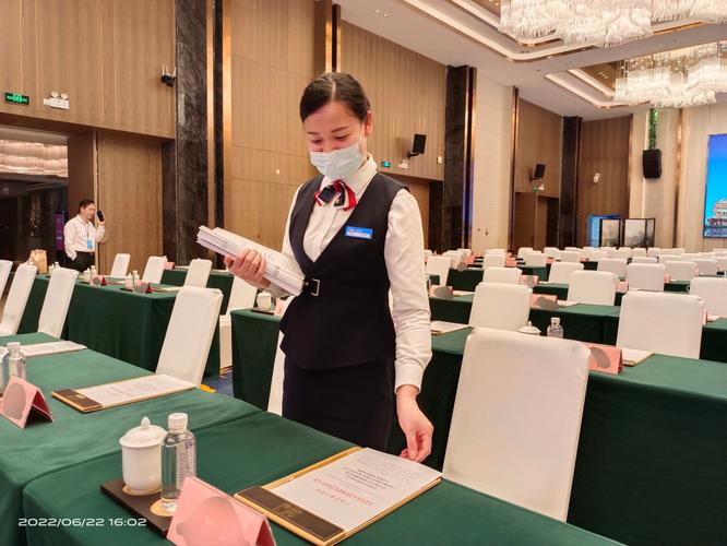 精诚服务 华保盛服务管理集团的公关与会务礼仪