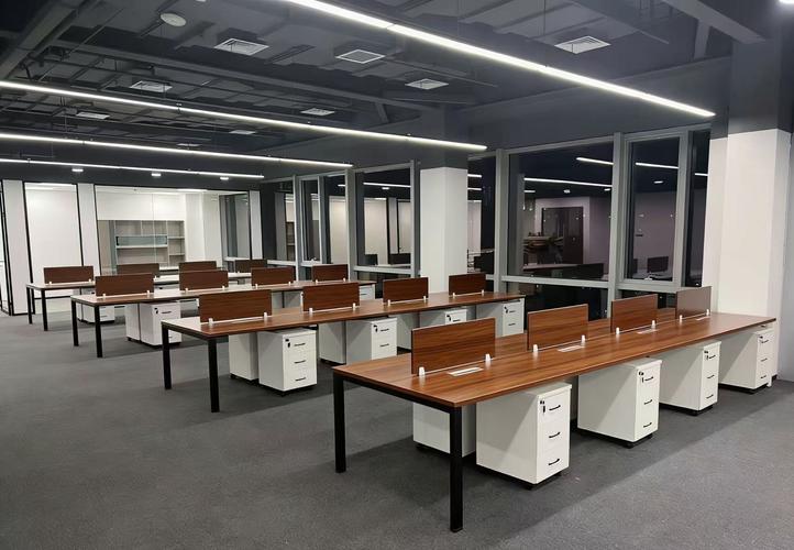 源头工厂直供 公关礼仪视角下的办公家具采购新价值
